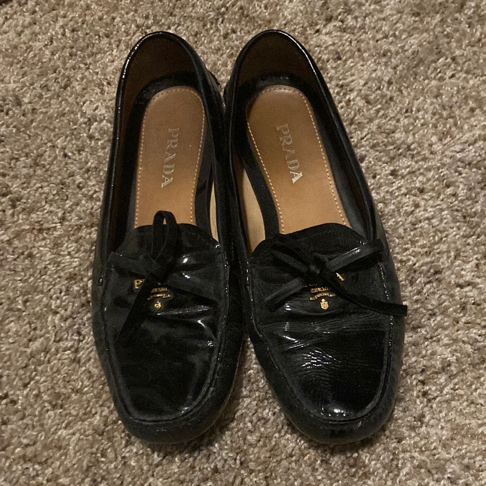 Prada size 38 black flats